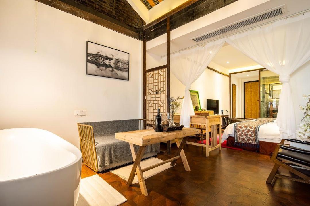 Qintai Tibetan Culture Boutique Hotel Čcheng-tu Exteriér fotografie